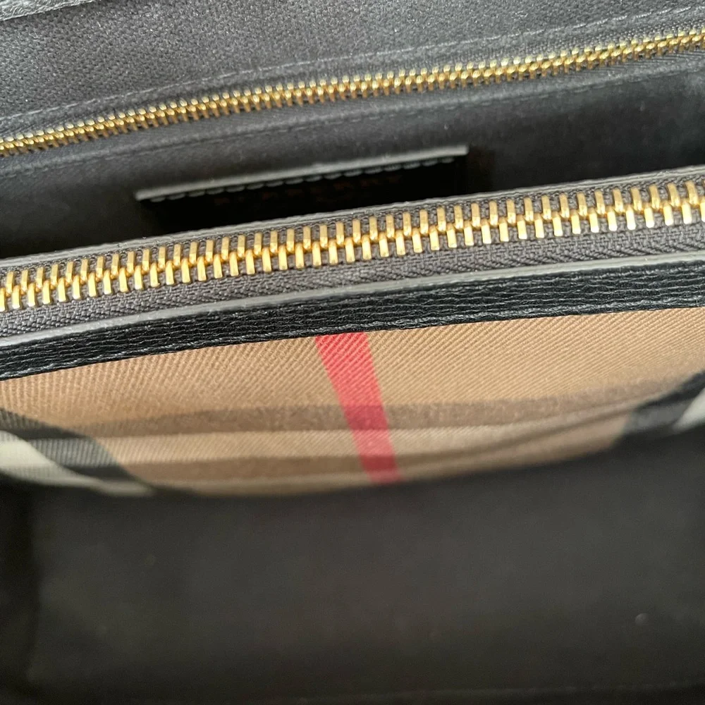 Authenic Burberry LL MD Camberley DLC Bag - Picture 8 of 9